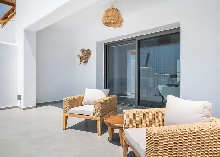 Willa Nivius Boutique